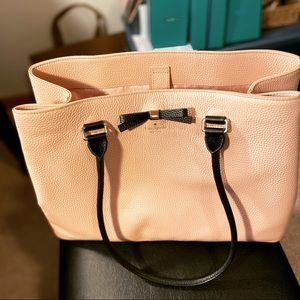 Like new Authentic Kate Spade Hand Bag for sale